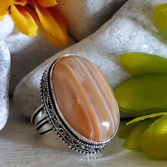 Jewelry - 🧡 BOTSWANA AGATE RING